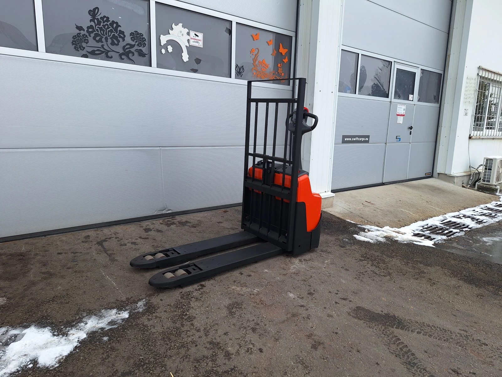 ���������� Toyota LWI160 Li-ION-185 �.�.  | Mobile.bg � ����������� 3