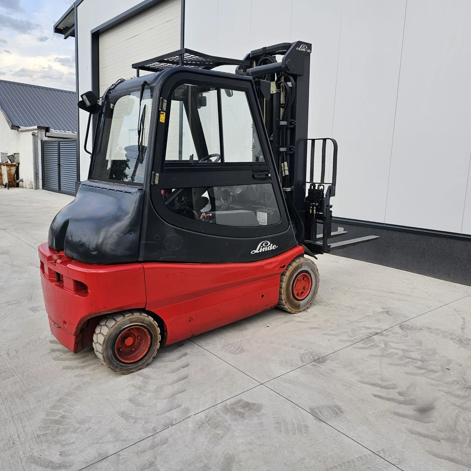 Електрокар Linde Е 30 S 2 Броя ! ! !, снимка 4 - Индустриална техника - 55225675