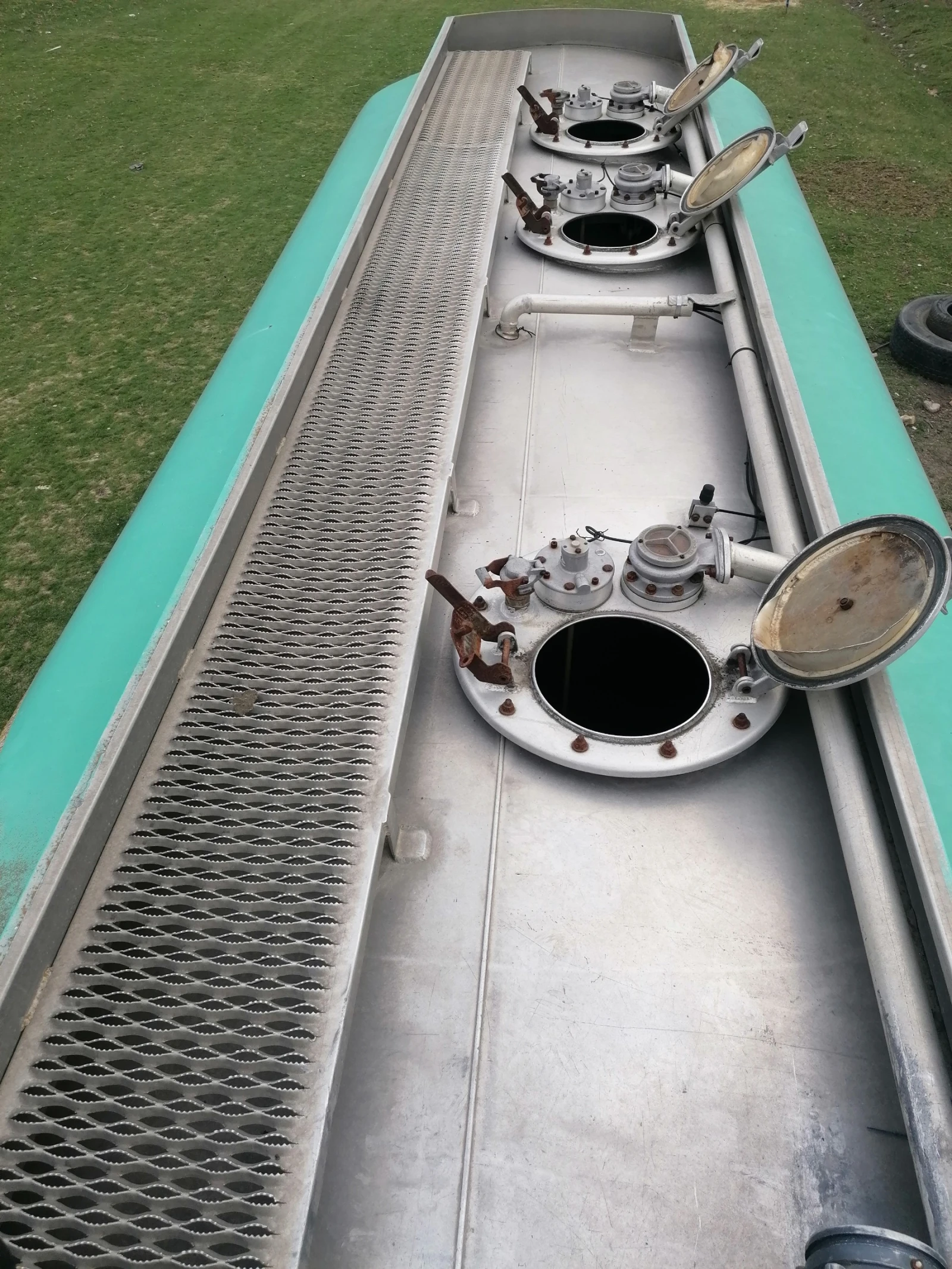 �� ������� cisterna | Mobile.bg � ����������� 8