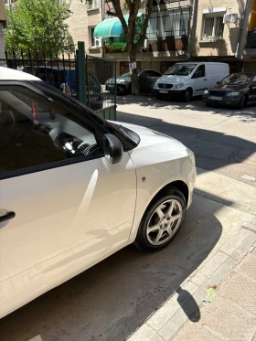 Skoda Fabia Комби, снимка 16