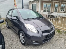 Toyota Yaris 1.0i , снимка 1