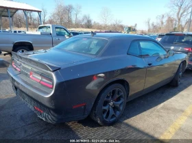 Dodge Challenger 3.6L V-6 DOHC, VVT, 305HP Rear Wheel Drive, снимка 10