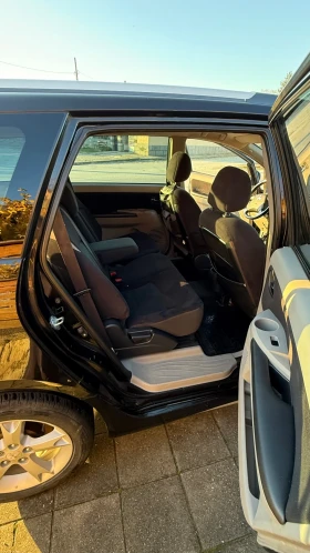 Mitsubishi Grandis, снимка 10