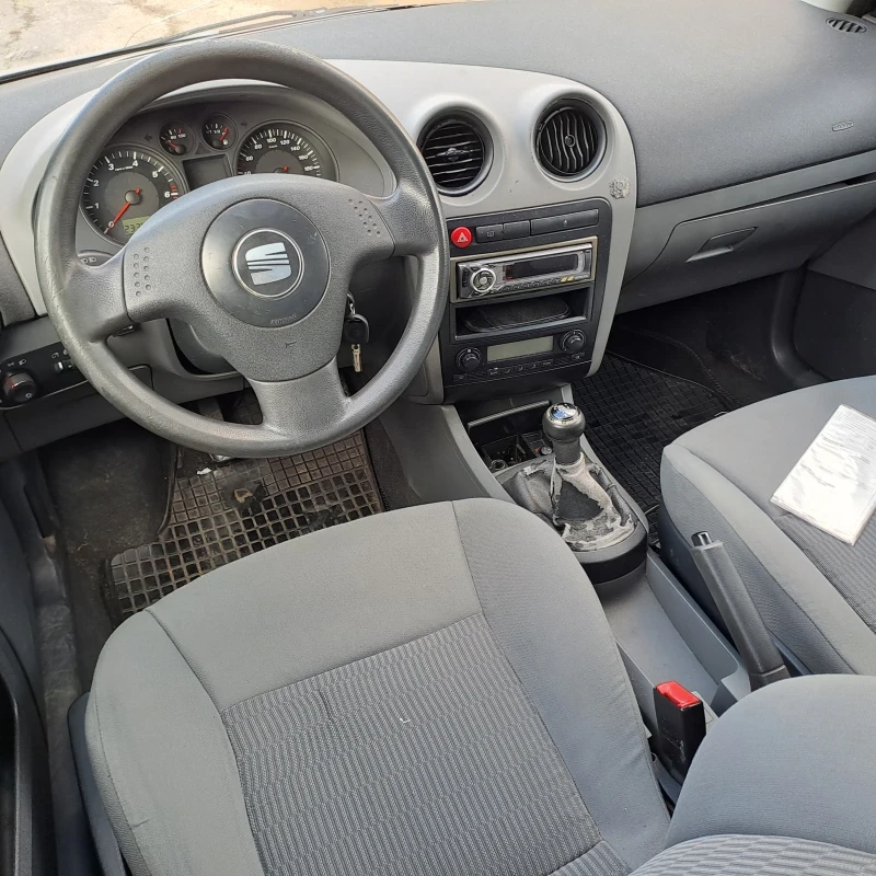 Seat Ibiza 1.4  Запазен!  Газова уредба !!!, снимка 5 - Автомобили и джипове - 47271130