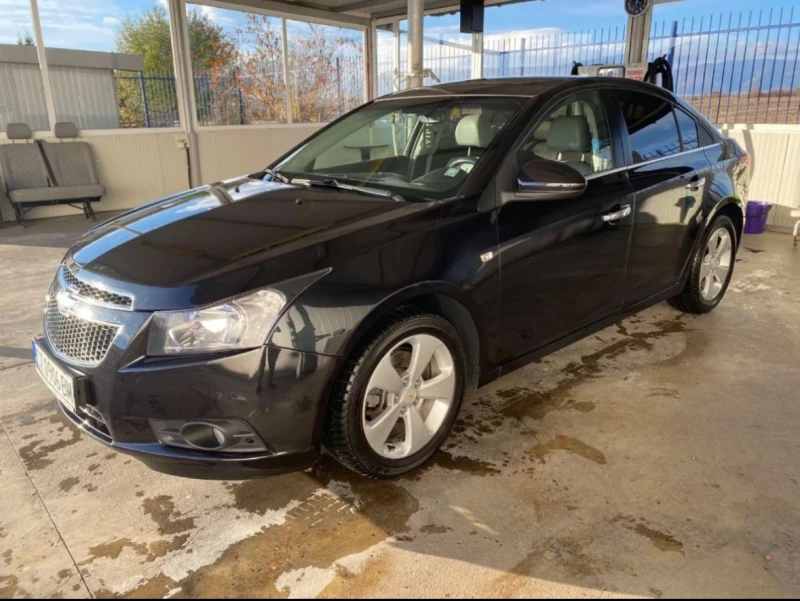 Chevrolet Cruze, снимка 2 - Автомобили и джипове - 48378311