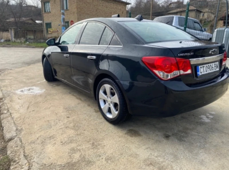 Chevrolet Cruze, снимка 3 - Автомобили и джипове - 48378311