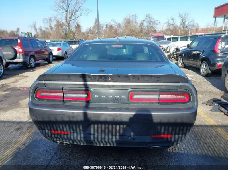 Dodge Challenger 3.6L V-6 DOHC, VVT, 305HP Rear Wheel Drive, снимка 8 - Автомобили и джипове - 49191737