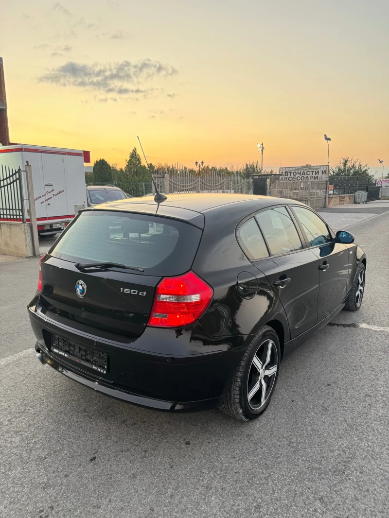 BMW 120 Автоматик, снимка 3 - Автомобили и джипове - 52327619