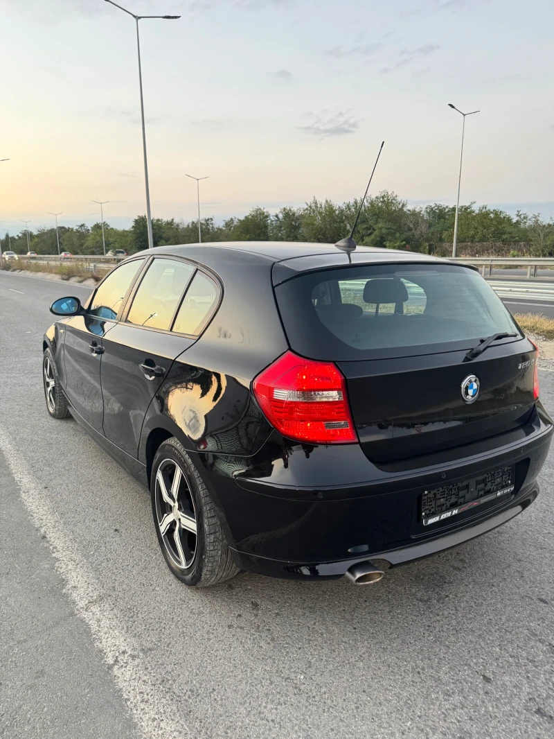 BMW 120 Автоматик, снимка 5 - Автомобили и джипове - 52327619
