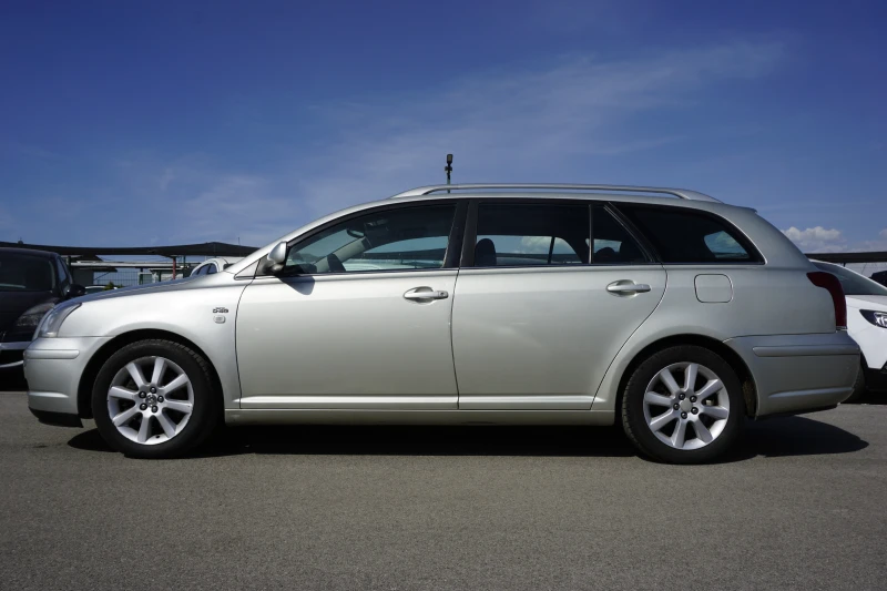 Toyota Avensis, снимка 3 - Автомобили и джипове - 51843721