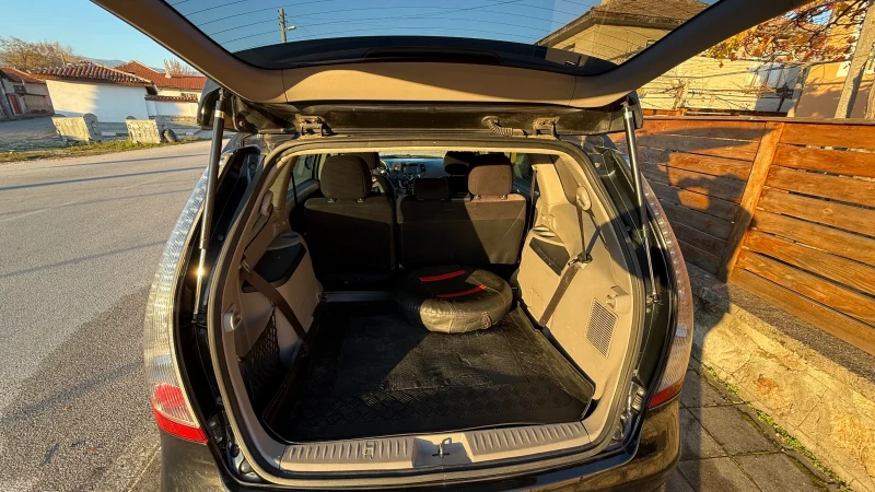 Mitsubishi Grandis, снимка 9 - Автомобили и джипове - 52458303