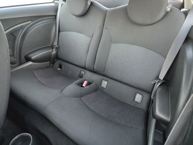 Mini Cooper 1.4I-95кс= 6СКОРОСТИ= КЛИМАТИК, снимка 9 - Автомобили и джипове - 52736003