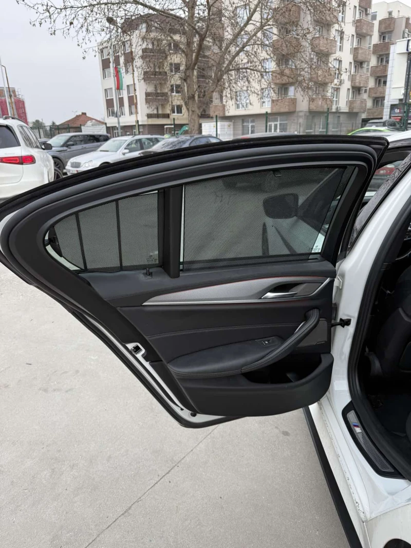 BMW 540 М Performance, снимка 11 - Автомобили и джипове - 52864793