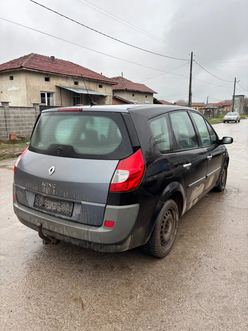 Renault Scenic 2.0, снимка 7 - Автомобили и джипове - 52893878