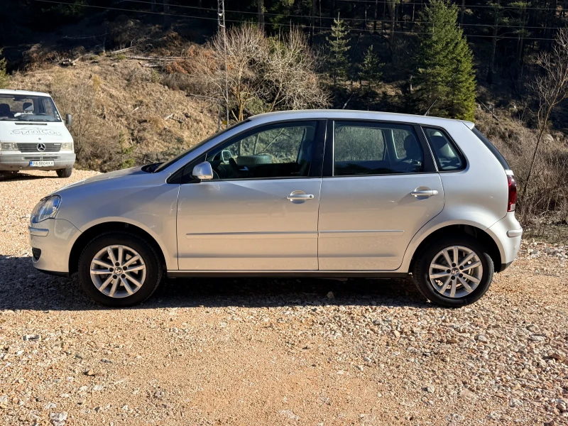 VW Polo 1.2i* ИТАЛИЯ* РЕАЛНИ КМ* АЛУМ. ДЖАНТИ* , снимка 2 - Автомобили и джипове - 53000472