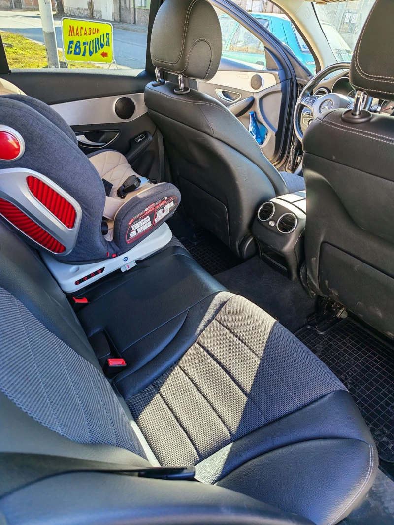 Mercedes-Benz C 220 4MATIC Пълна история в Мерцедес , снимка 9 - Автомобили и джипове - 53165969