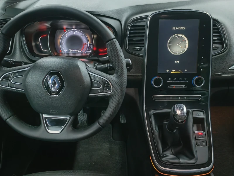 Renault Scenic 1.6 BOSE/FULL, снимка 17 - Автомобили и джипове - 53224089