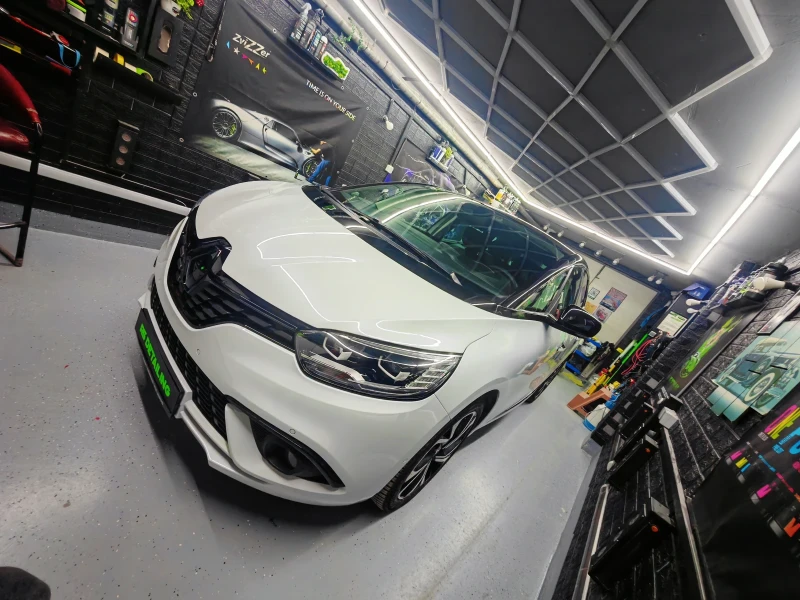 Renault Scenic 1.6 BOSE/FULL, снимка 2 - Автомобили и джипове - 53224089