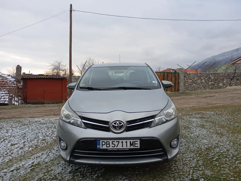 Toyota Verso, снимка 7 - Автомобили и джипове - 53339903