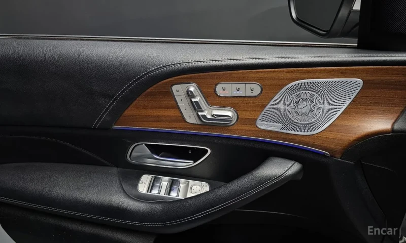 Mercedes-Benz GLE 450 AMG* Burmester* HUD* Обдух* 360, снимка 10 - Автомобили и джипове - 53373701