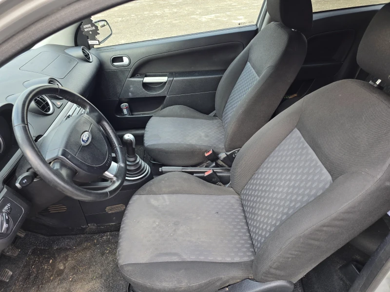 Ford Fiesta 1.3 КЛИМАТИК, снимка 8 - Автомобили и джипове - 53433315