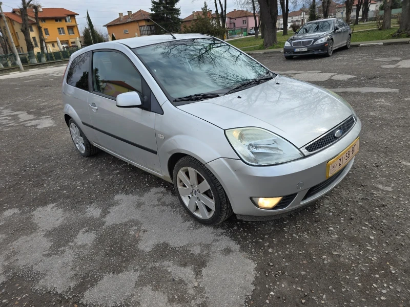 Ford Fiesta 1.3 КЛИМАТИК, снимка 2 - Автомобили и джипове - 53433315