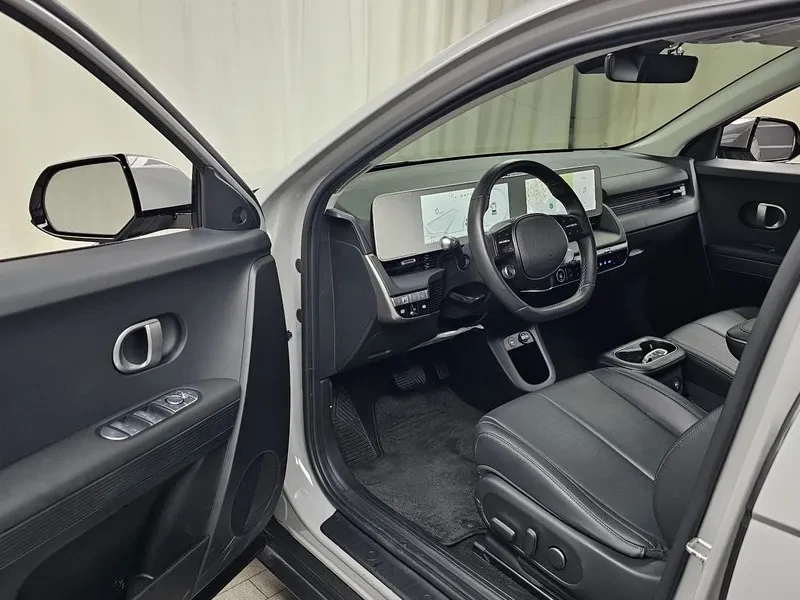 Hyundai Ioniq 5 LONG RANGE EXCLUSIVE* ПОДГРЕВ* ОБДУХВАНЕ* СЕНЗОРИ*, снимка 10 - Автомобили и джипове - 56677699