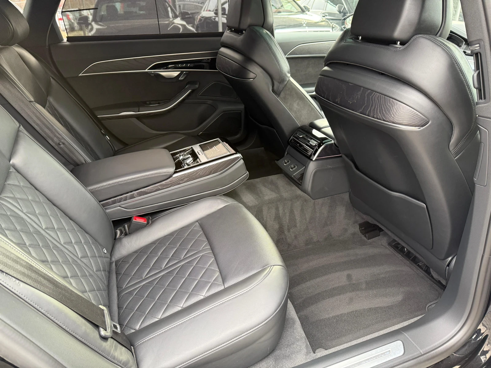 Audi A8 50TDI LONG Exclusive Bang-Olufsen PANO Distronic | Mobile.bg   14