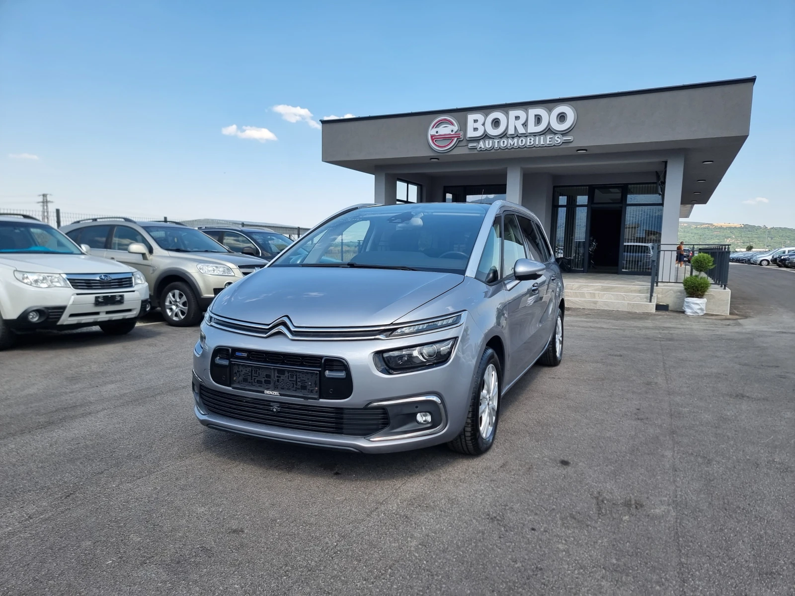 Citroen C4 Picasso 1.2I PURE TECH - изображение 2