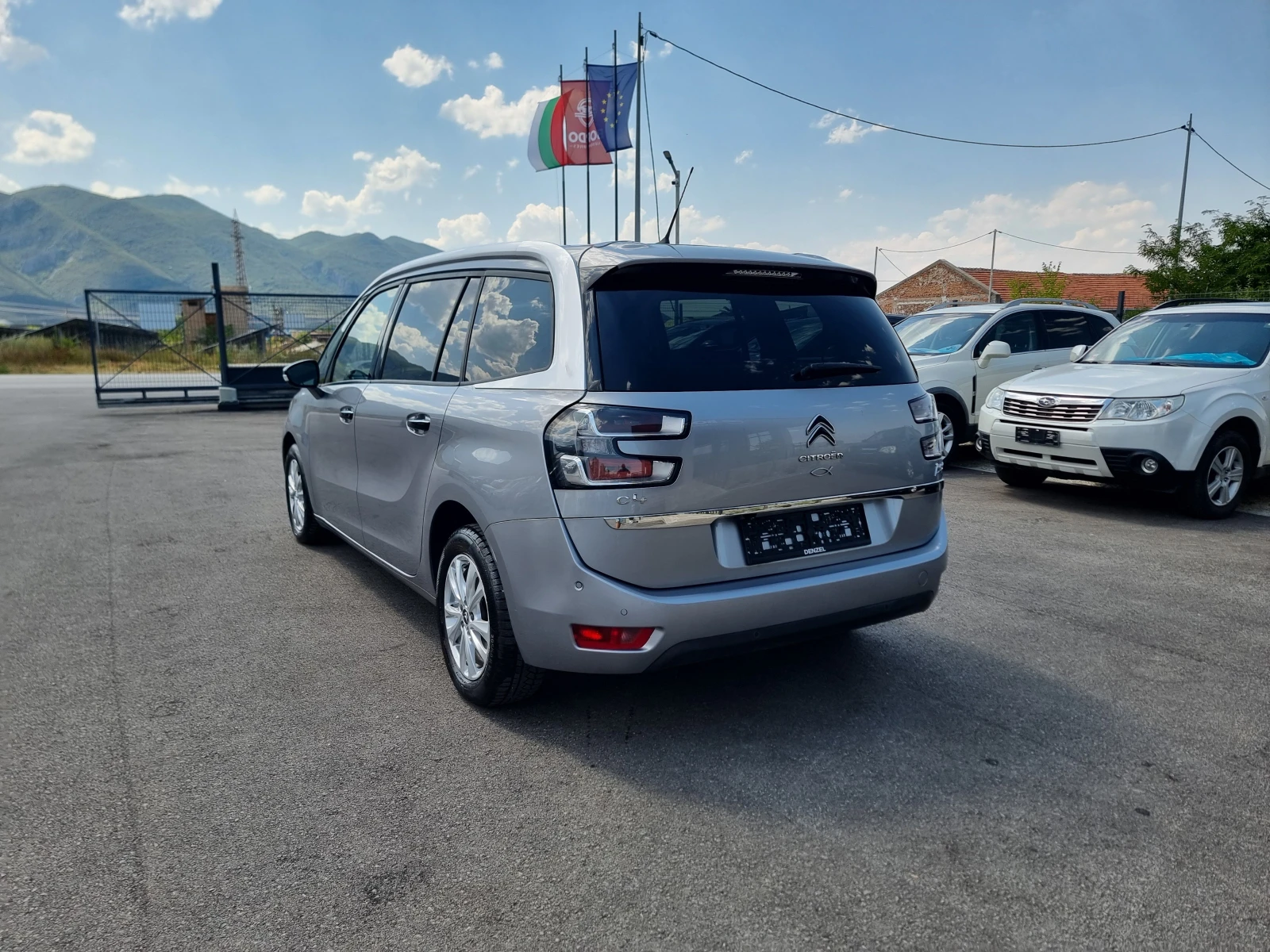Citroen C4 Picasso 1.2I PURE TECH - изображение 5