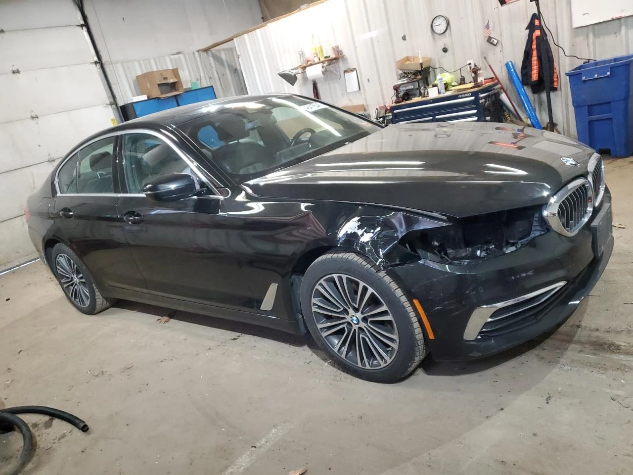 BMW 530 XI* HARMAN/KARDON* HEAD-UP* ПОДГРЕВ* KEYLESS*  - изображение 3