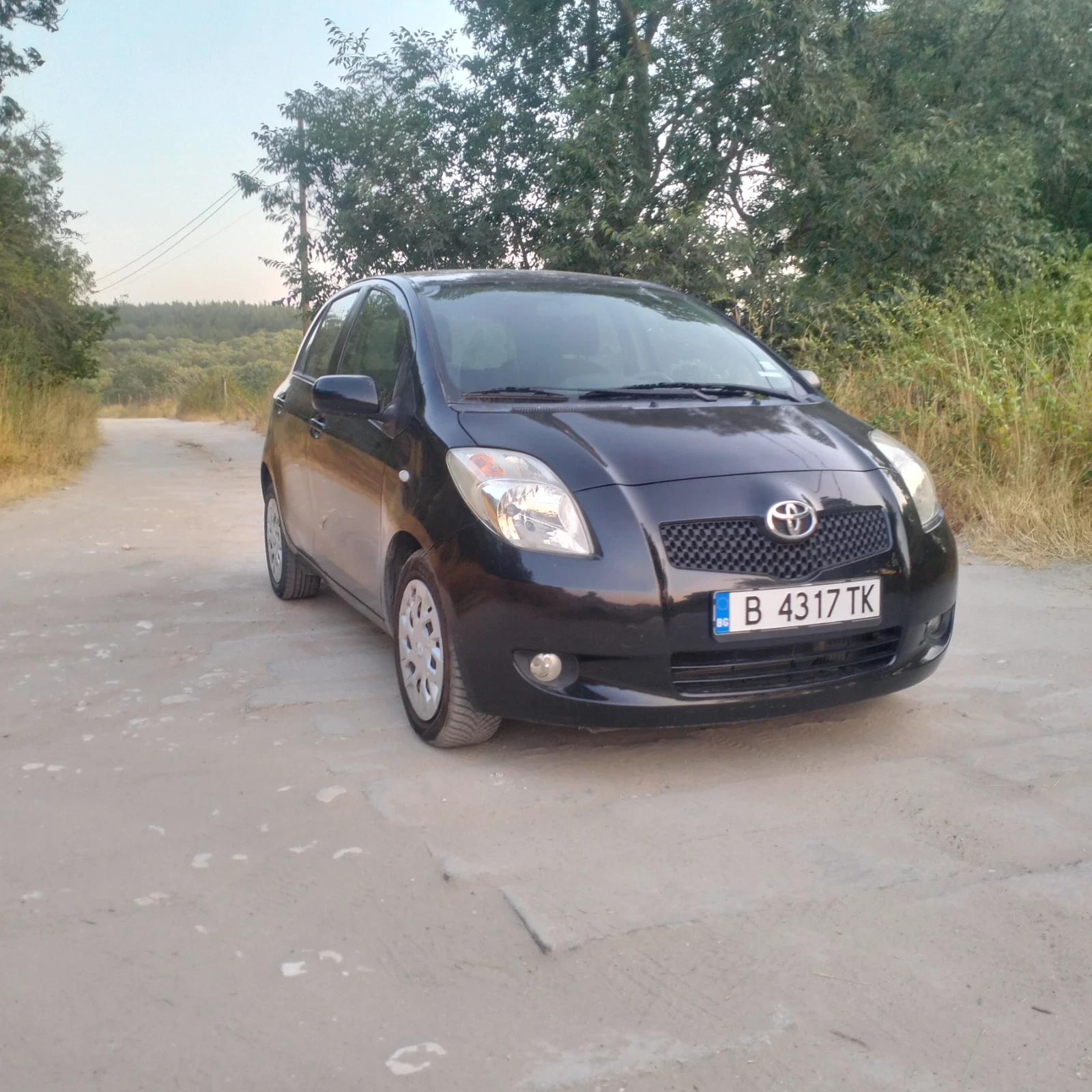 Toyota Yaris  - изображение 2