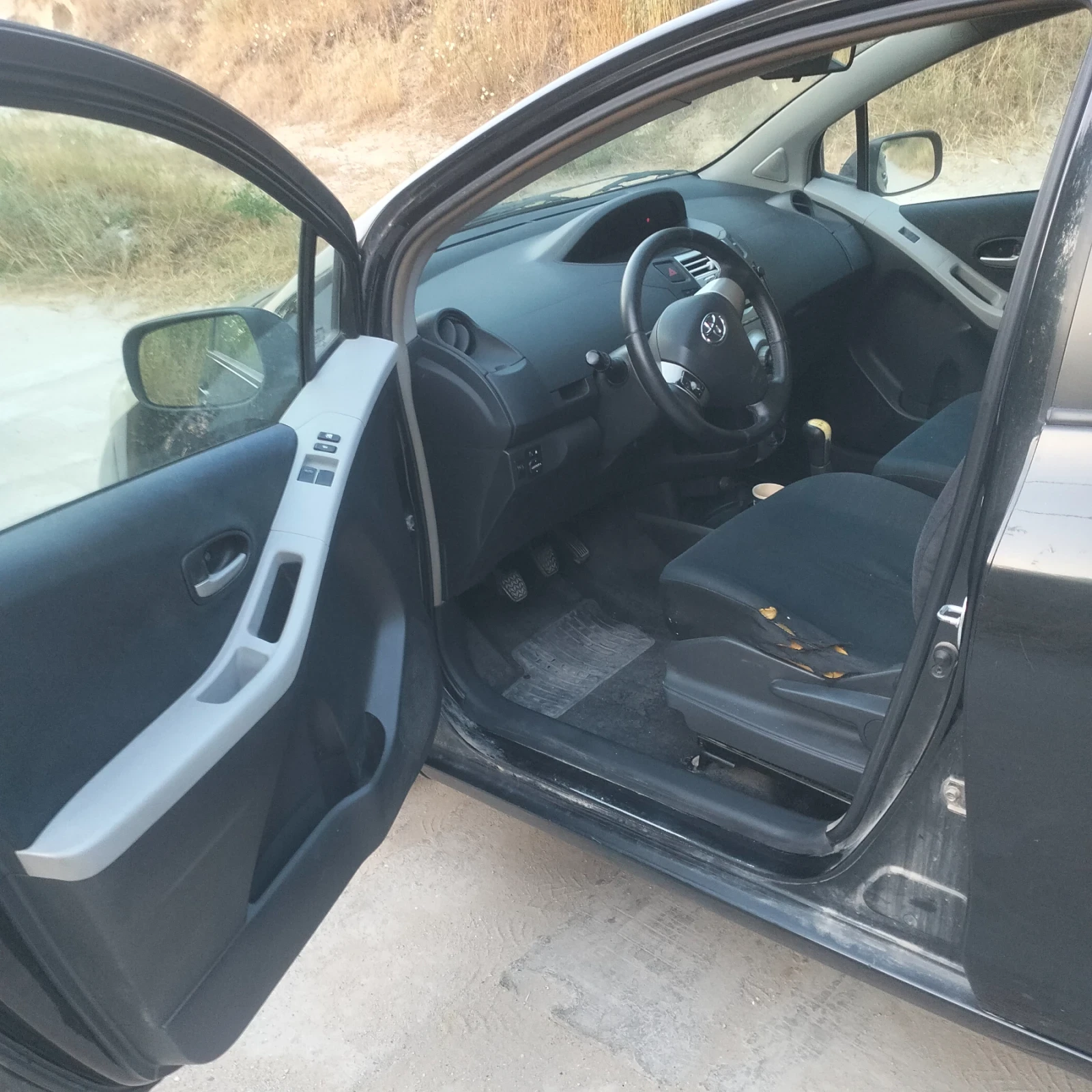 Toyota Yaris  - изображение 6