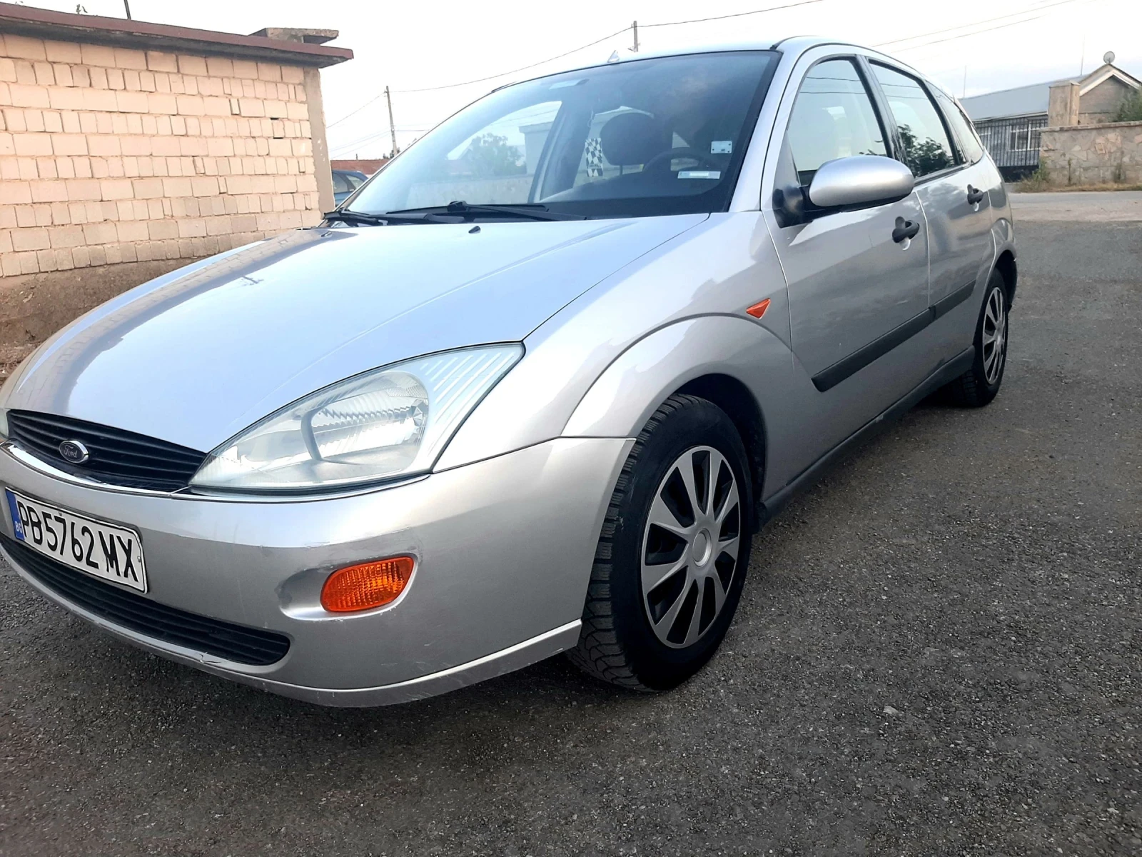 Ford Focus 1.6i.16V+ КЛИМА. БЕНЗИН .ГАЗ ИНЖЕКЦИОН  - изображение 6