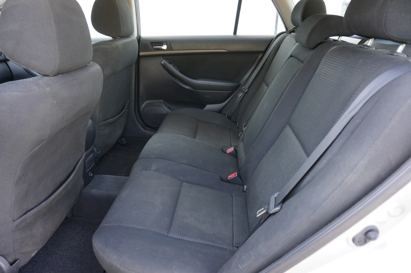 Toyota Avensis | Mobile.bg   15