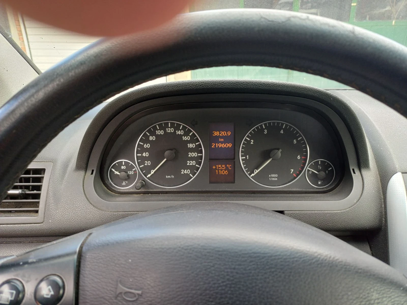 Mercedes-Benz A 150  - изображение 9