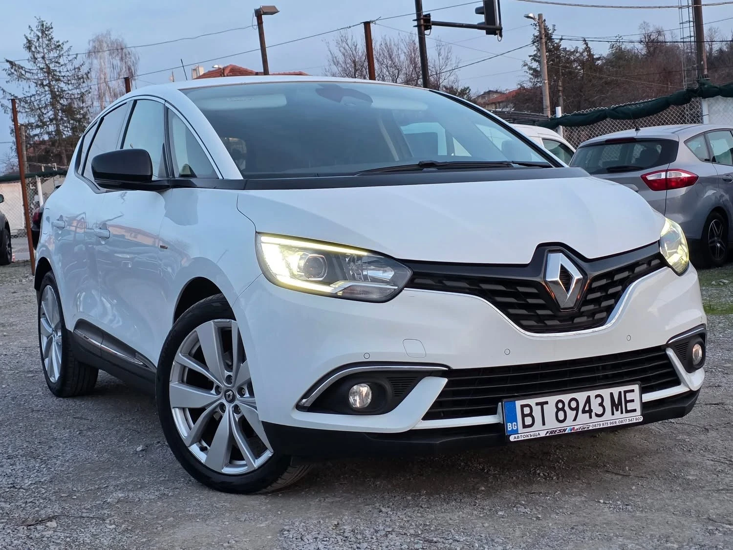 Renault Scenic 1.7DCI 120K.C. / АВТОМАТ / НАВИ / CAR-PLAY - изображение 2