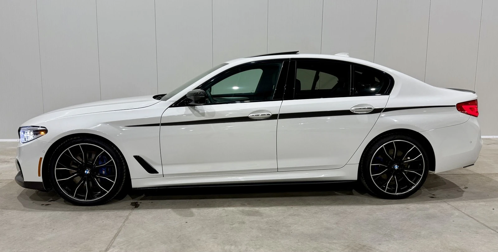 BMW 540 М Performance - изображение 2