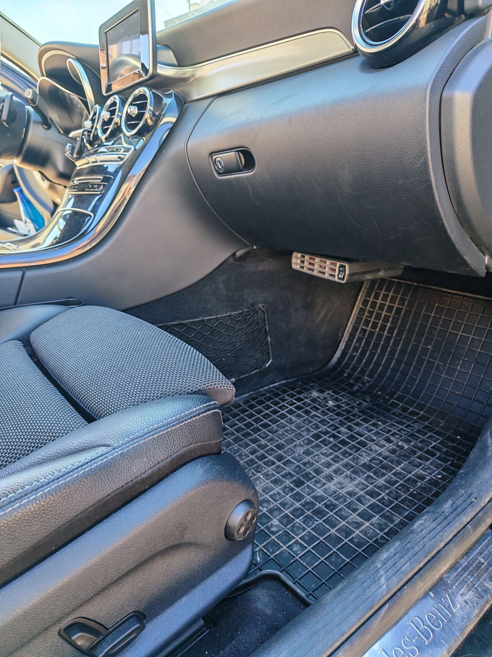 Mercedes-Benz C 220 4MATIC ����� ������� � ��������  | Mobile.bg � ����������� 10