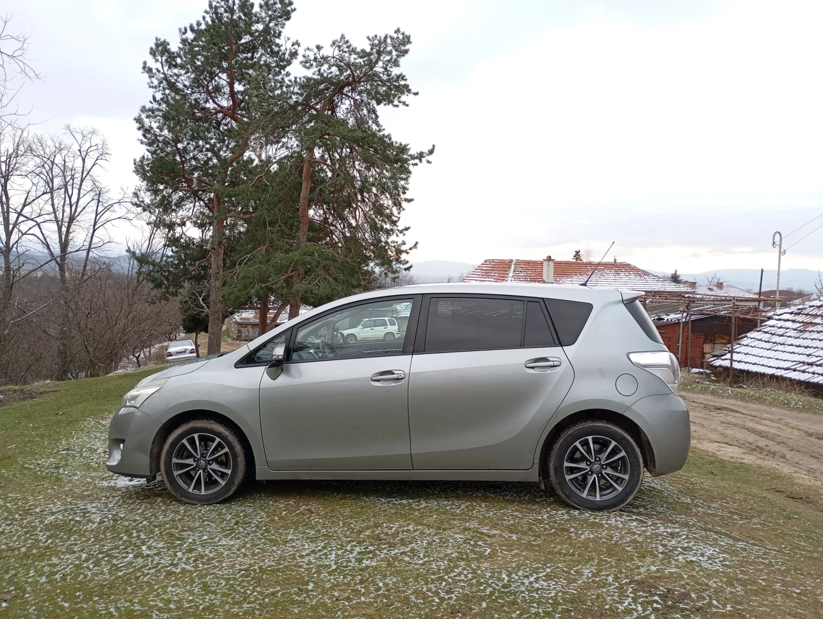Toyota Verso | Mobile.bg � ����������� 6