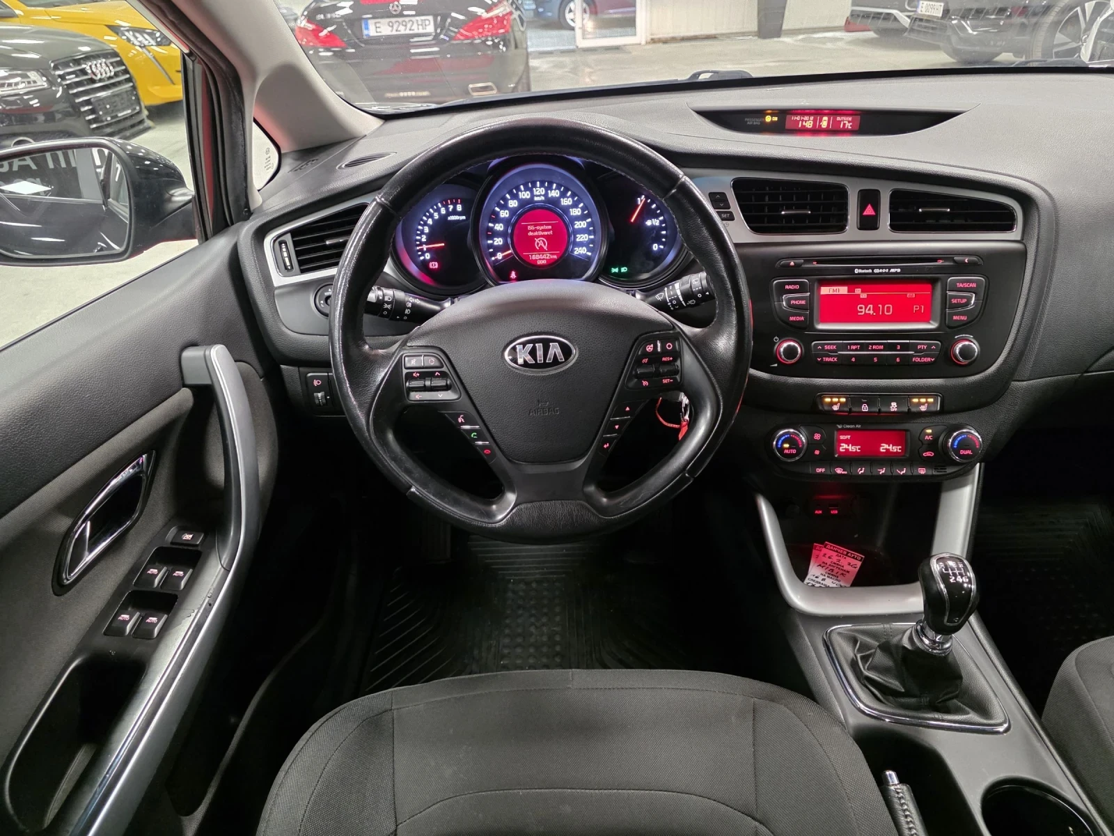 Kia Ceed 1.4 CVVT | 101кс | 6СК | Обслужена, снимка 7 - Автомобили и джипове - 53752776