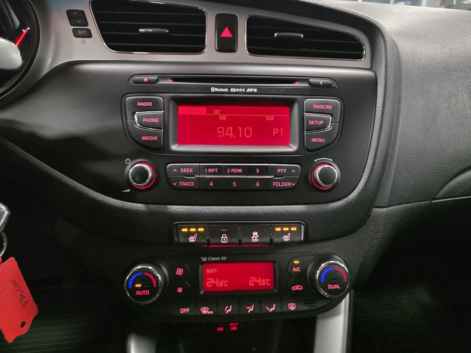 Kia Ceed 1.4 CVVT | 101кс | 6СК | Обслужена, снимка 9 - Автомобили и джипове - 53752776