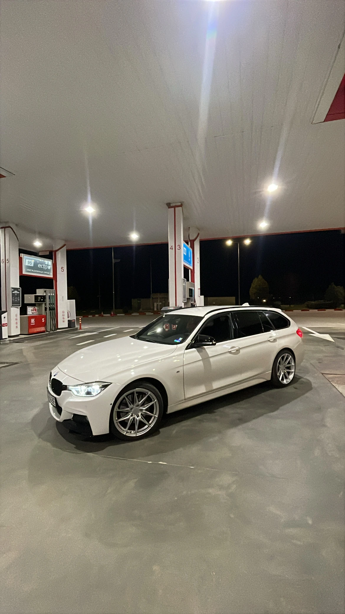 BMW 335, снимка 13 - Автомобили и джипове - 54417867