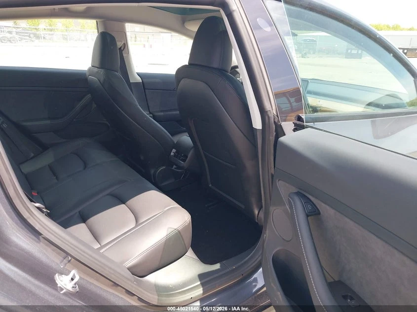 Tesla Model 3 * КРАЙНА ЦЕНА* , снимка 8 - Автомобили и джипове - 54711603