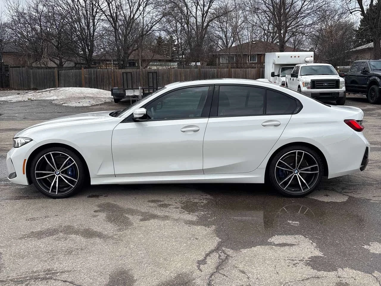 BMW 330 * 330i xDrive * CARFAX * ЦЕНА ДО БГ, снимка 3 - Автомобили и джипове - 54957536