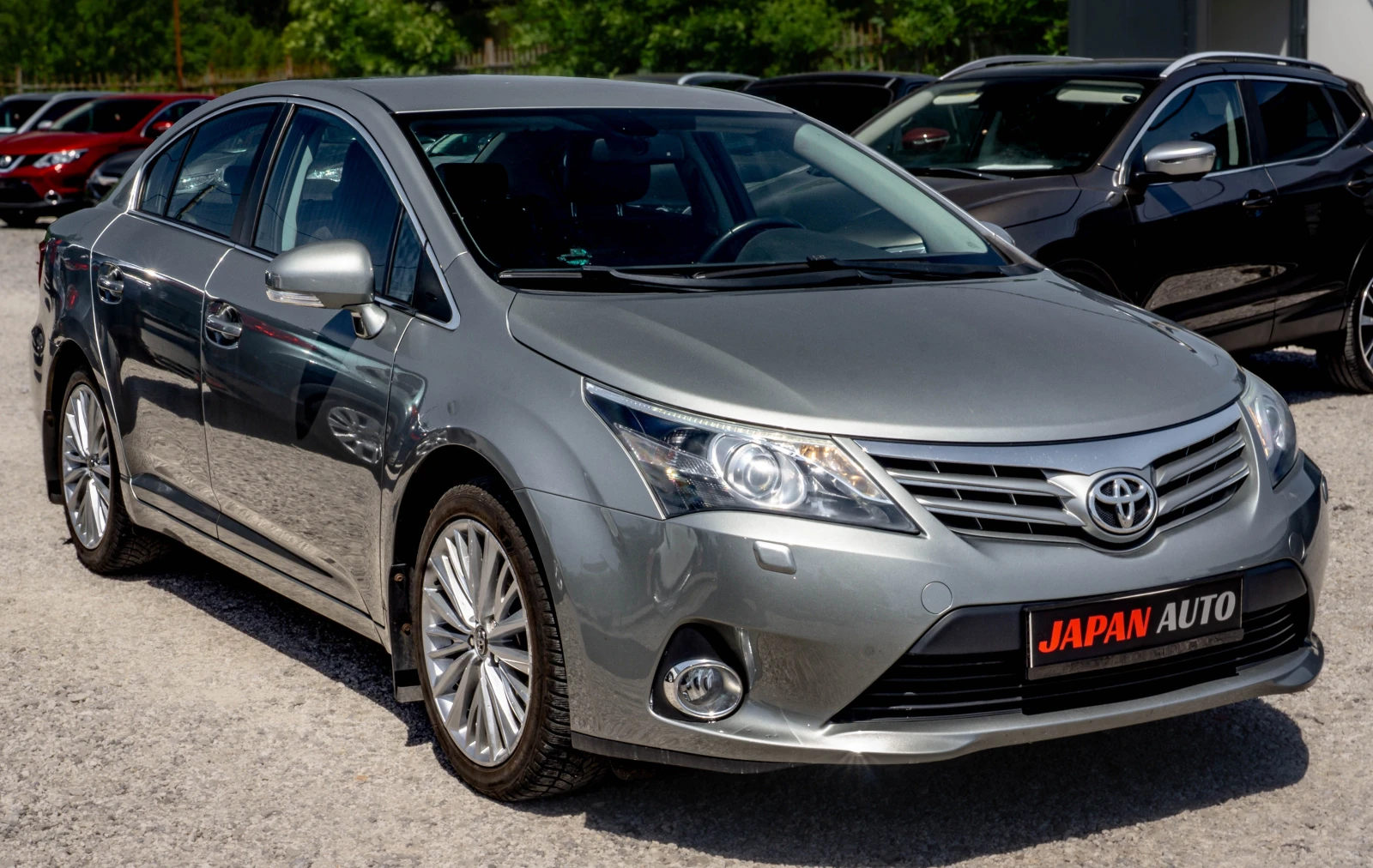 Toyota Avensis 1.8 бензин! ТОП! С ГАРАНЦИЯ! ALCANTARA, снимка 2 - Автомобили и джипове - 55086117