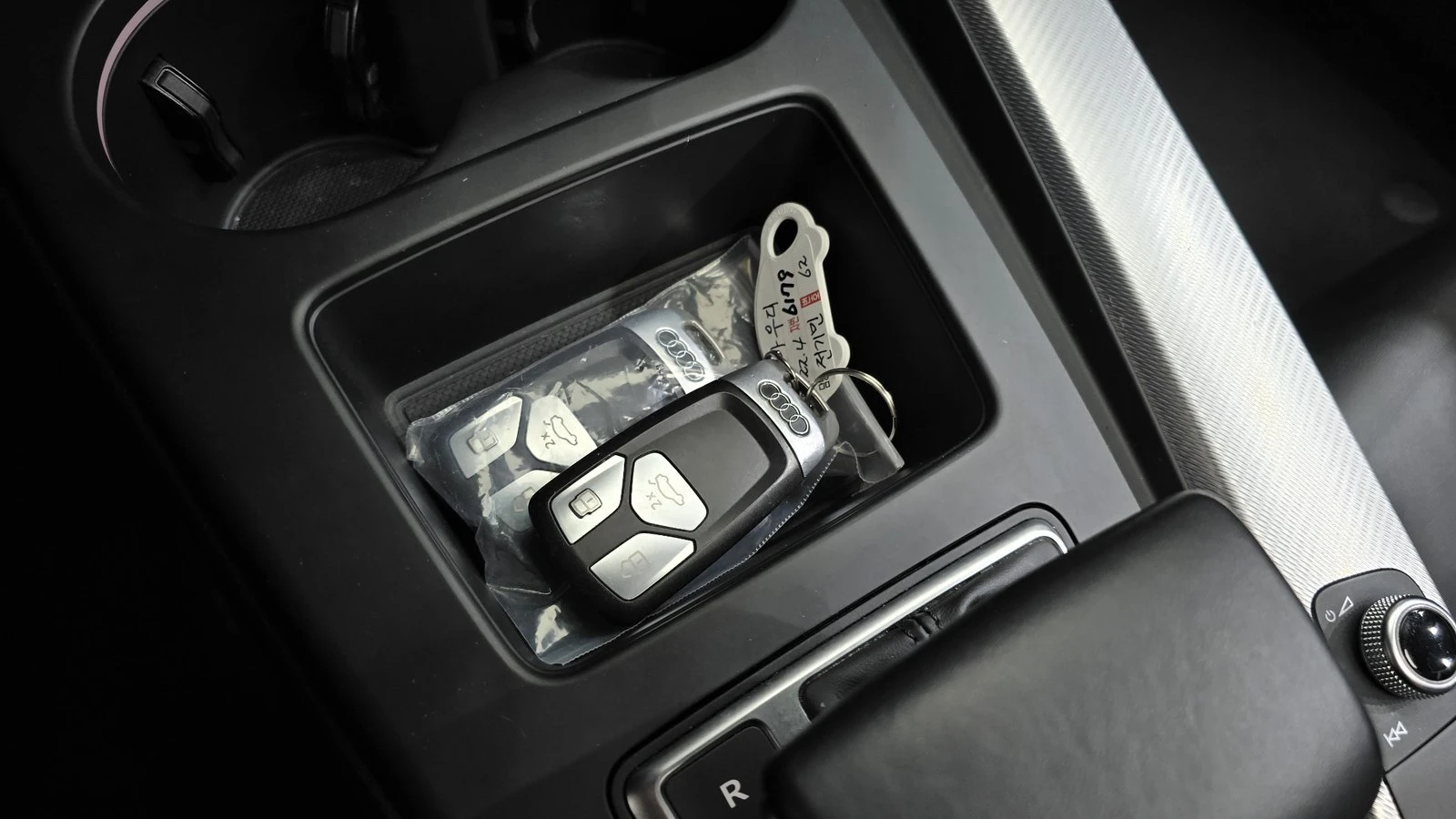Audi A5 40 TFSI quattro* ЛЮК* KEYLESS* КРАЙНА ЦЕНА, снимка 15 - Автомобили и джипове - 55336589