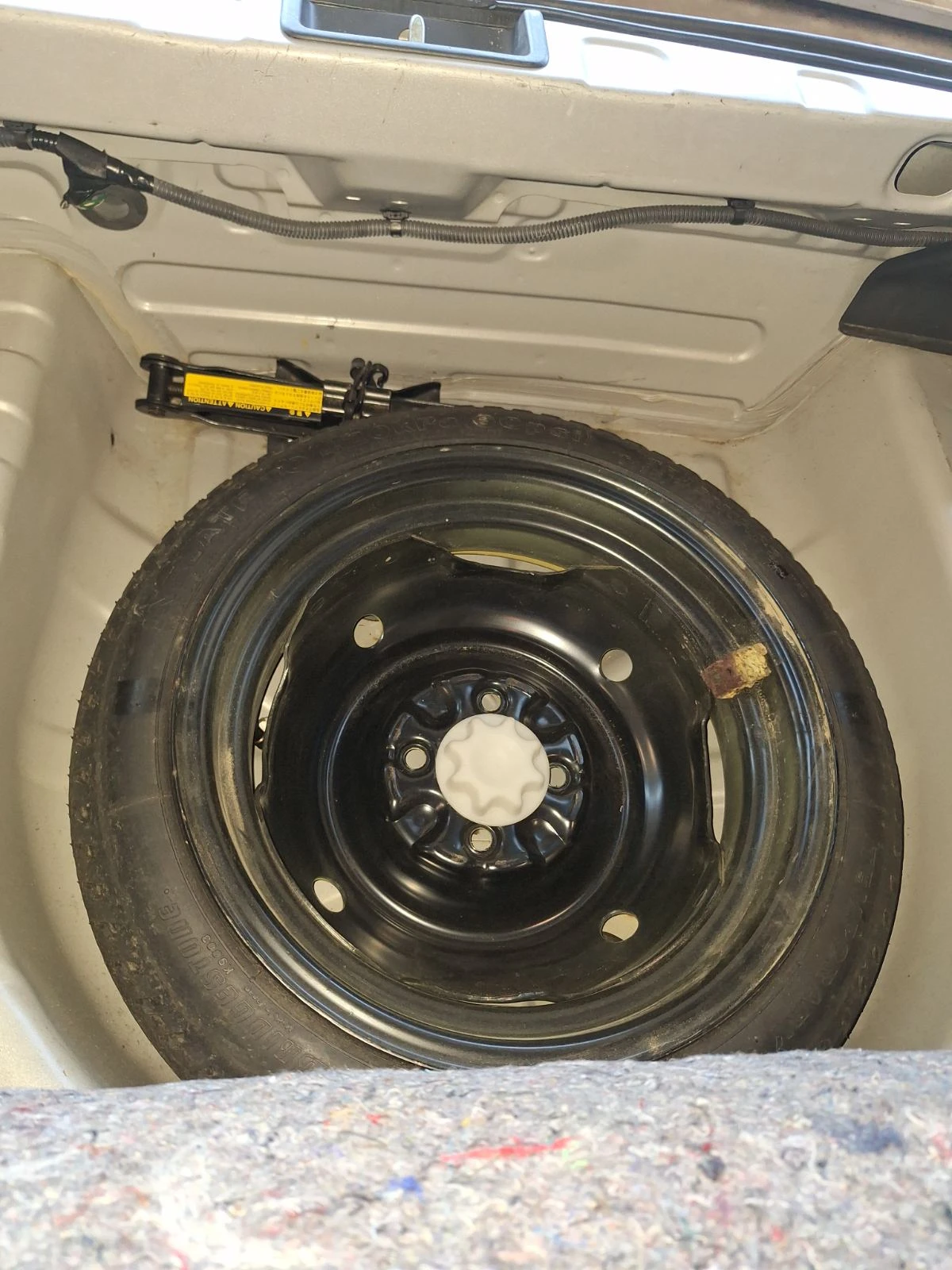 Toyota Yaris 1, 3 VVT-i АВТОМАТИК, снимка 13 - Автомобили и джипове - 55486655