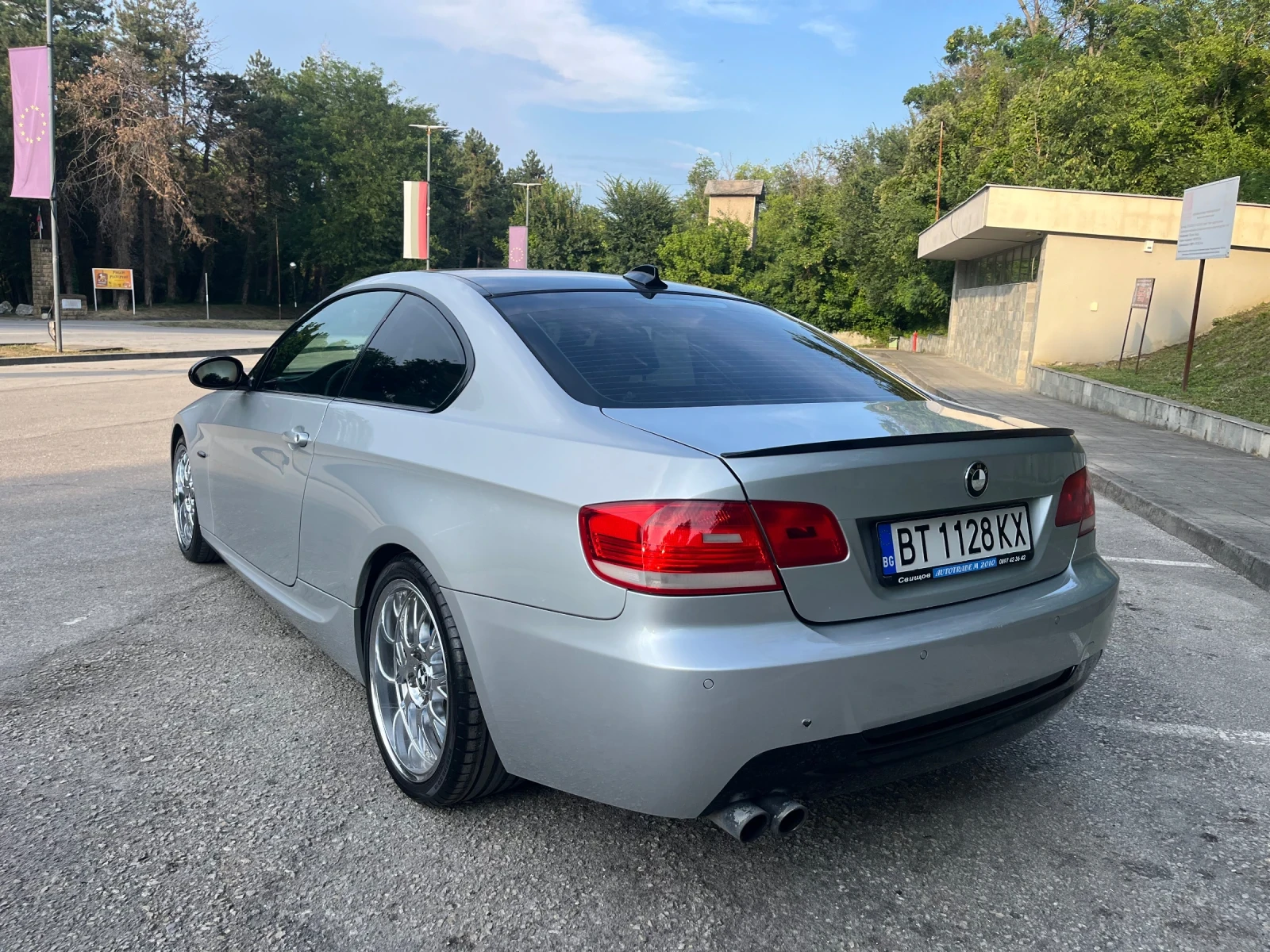 BMW 325 Обслужен* Регистриран* Навигация* Кожа* Ръчка* N52, снимка 3 - Автомобили и джипове - 55506462