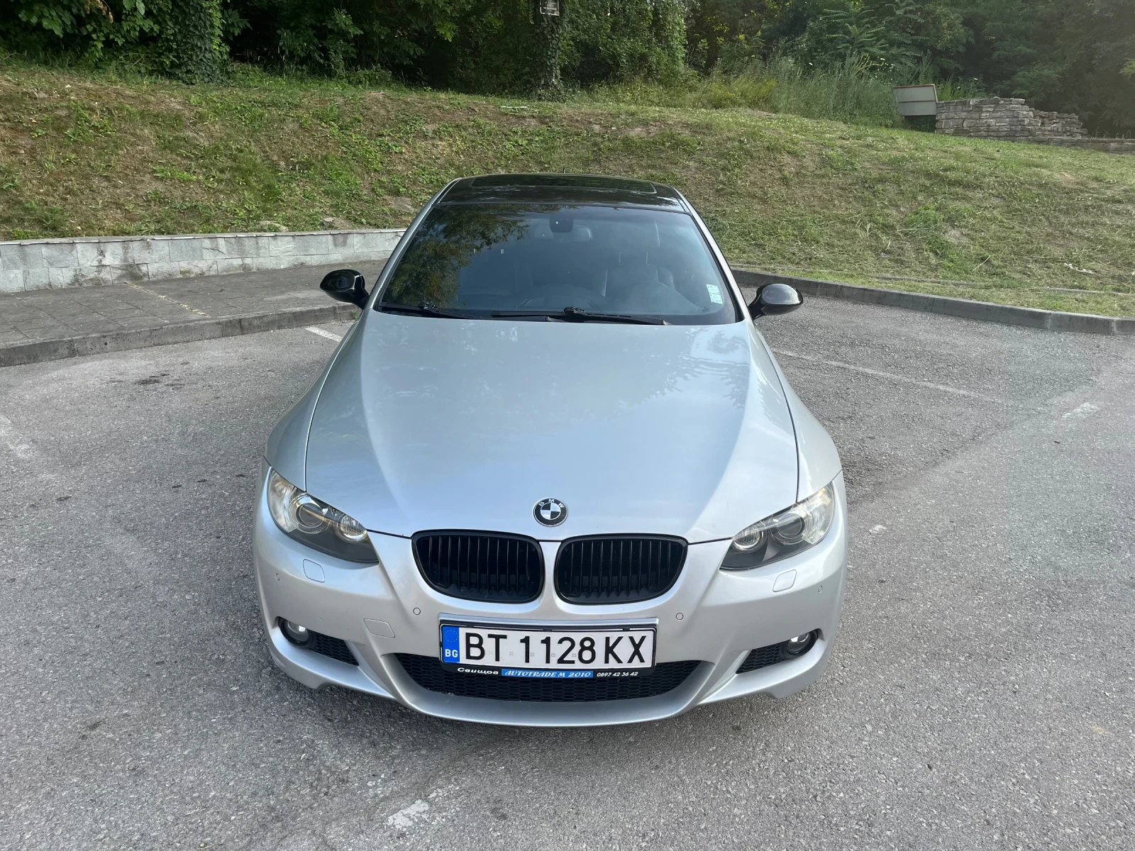 BMW 325 Обслужен* Регистриран* Навигация* Кожа* Ръчка* N52, снимка 8 - Автомобили и джипове - 55506462